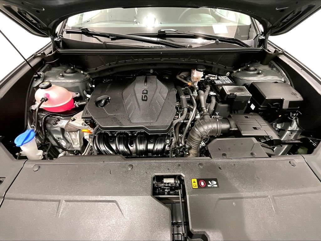 Used 2023 Amazon Gray Hyundai SEL image 29