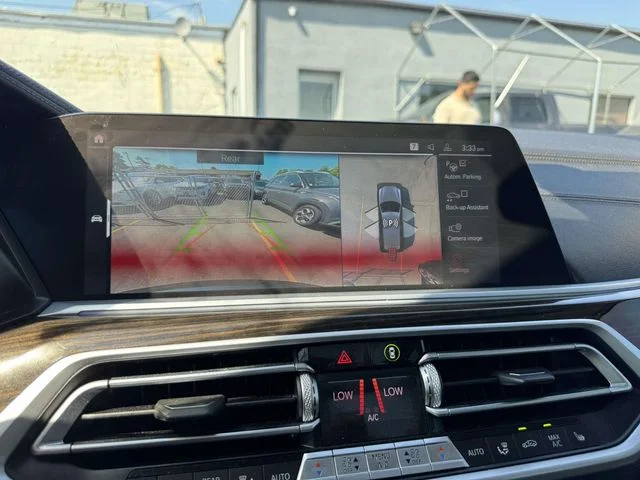 Used 2020 Gray BMW xDrive40i image 34