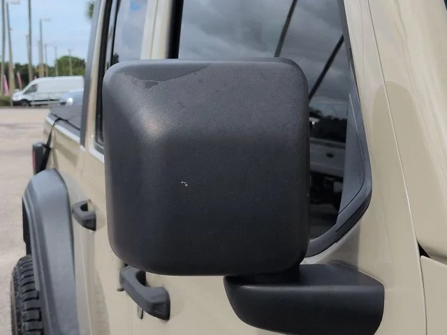 Used 2020 Gobi Clearcoat Jeep Sport image 12