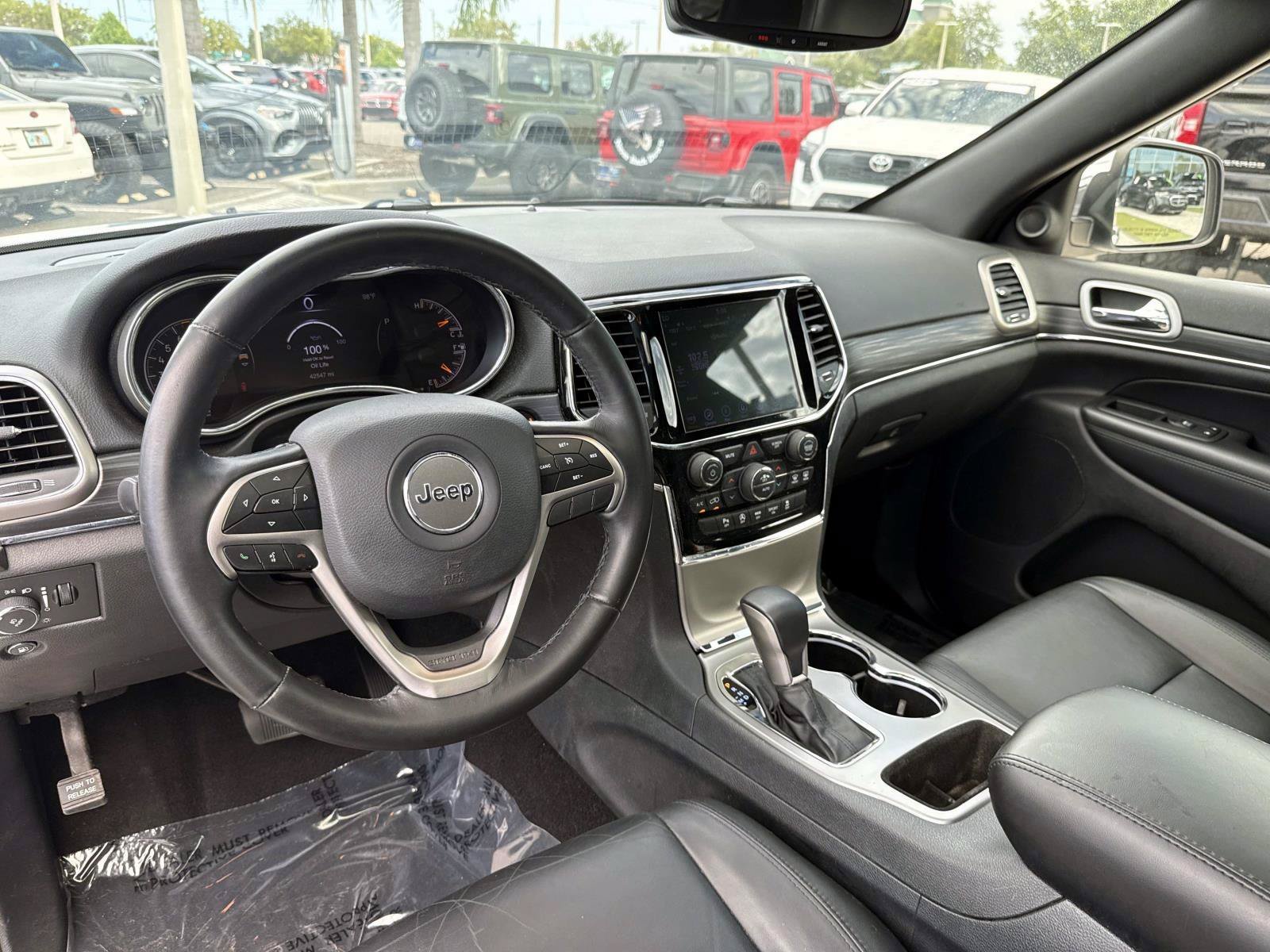 Used 2020 Bright White Clearcoat Jeep Limited image 16