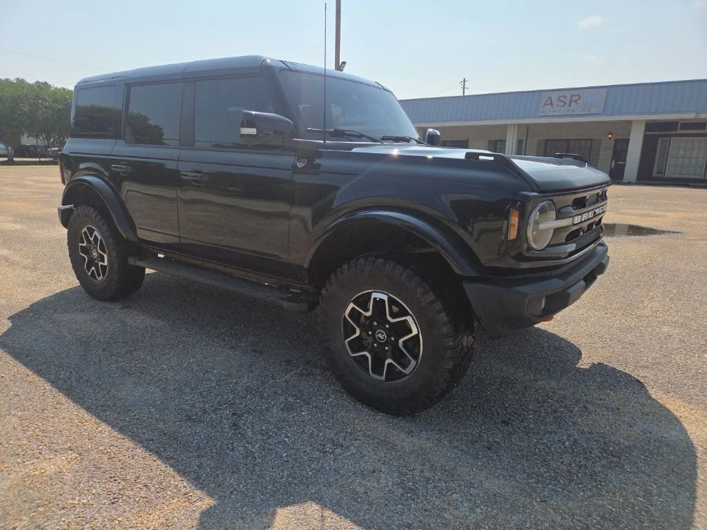 Used 2024 Shadow Black Ford Outer Banks image 10
