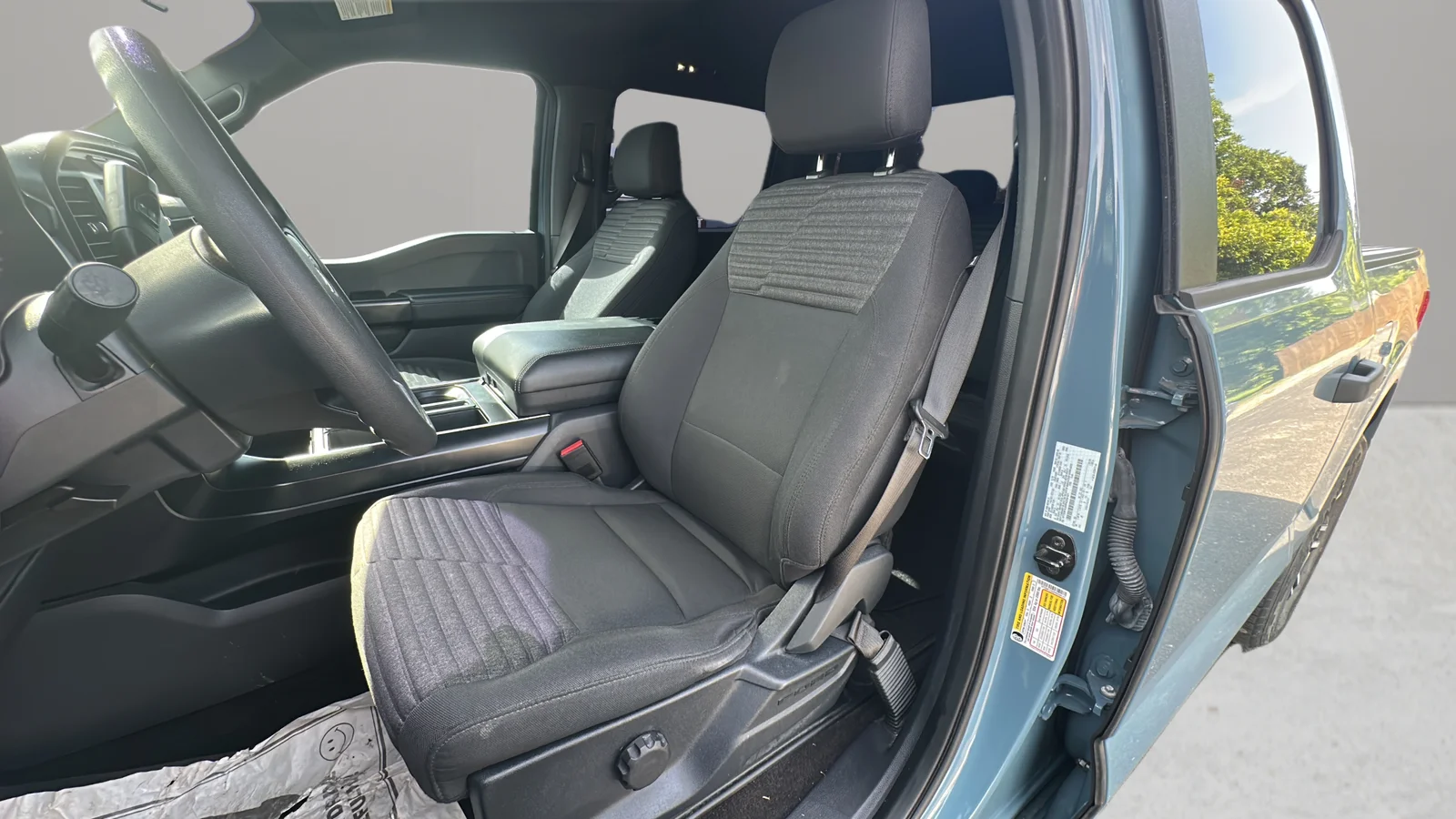 Used 2023 Blue Ford XL image 18