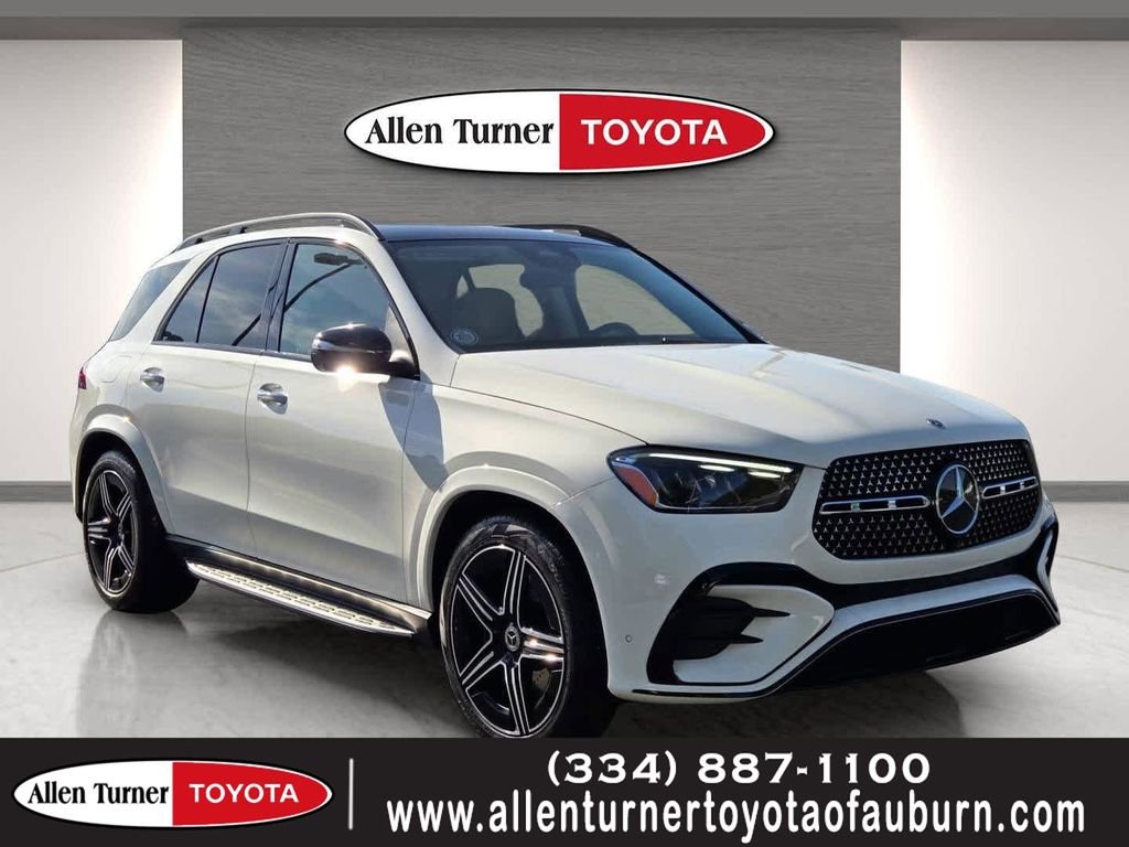 Used 2026 White Mercedes-Benz GLE 450 image 1