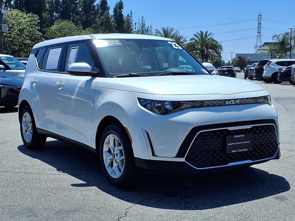 Certified Used 2024 White Kia LX image 6