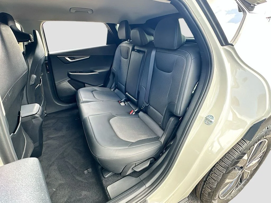 Certified Used 2024  Kia Light image 24