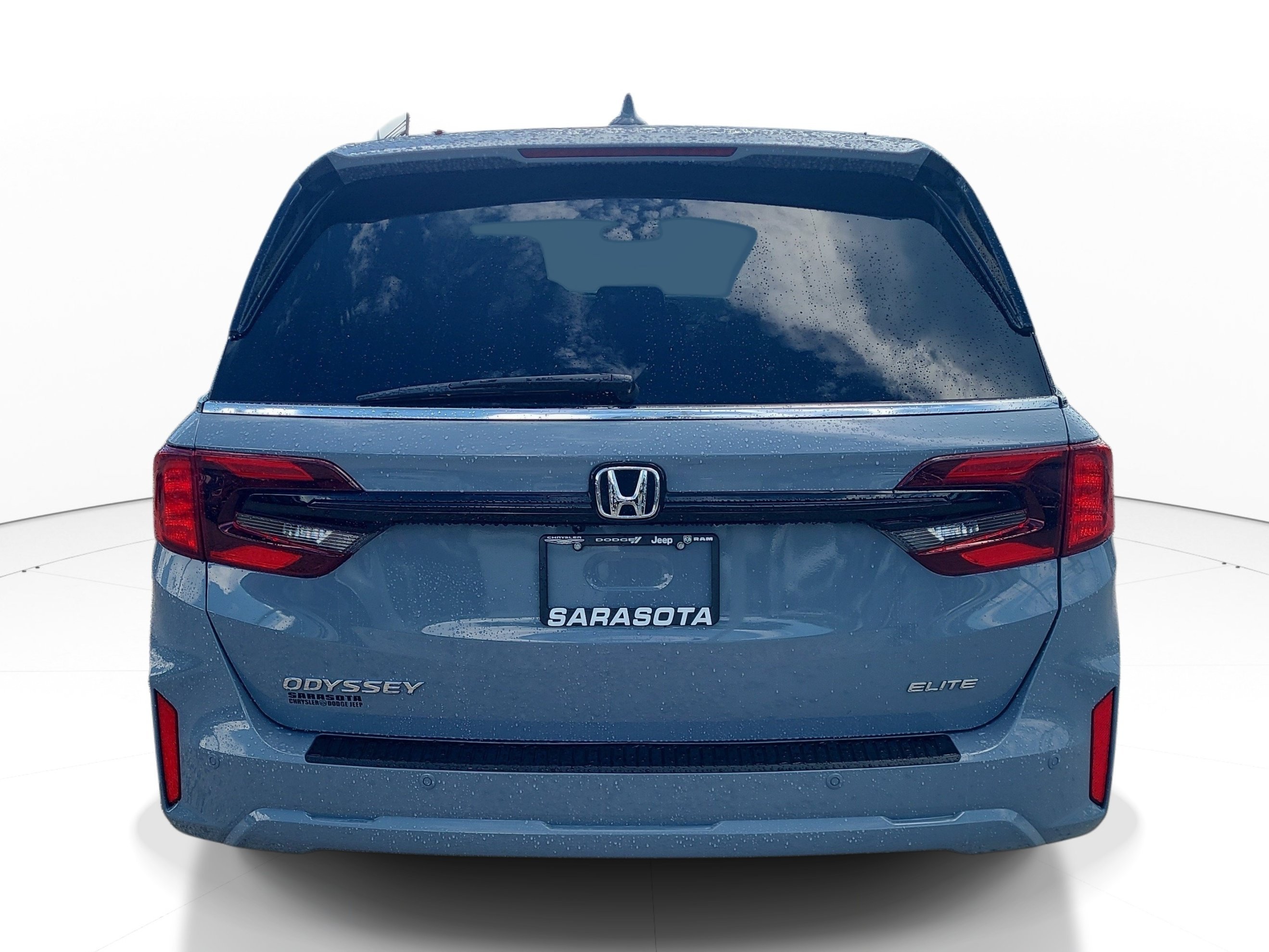 Used 2025 Sonic Gray Pearl Honda Elite image 5