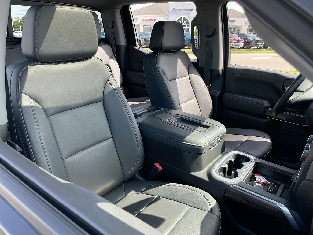 Used 2022 Black Chevrolet RST image 29