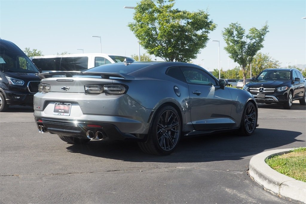 2022 Chevrolet Camaro ZL1 photo 3