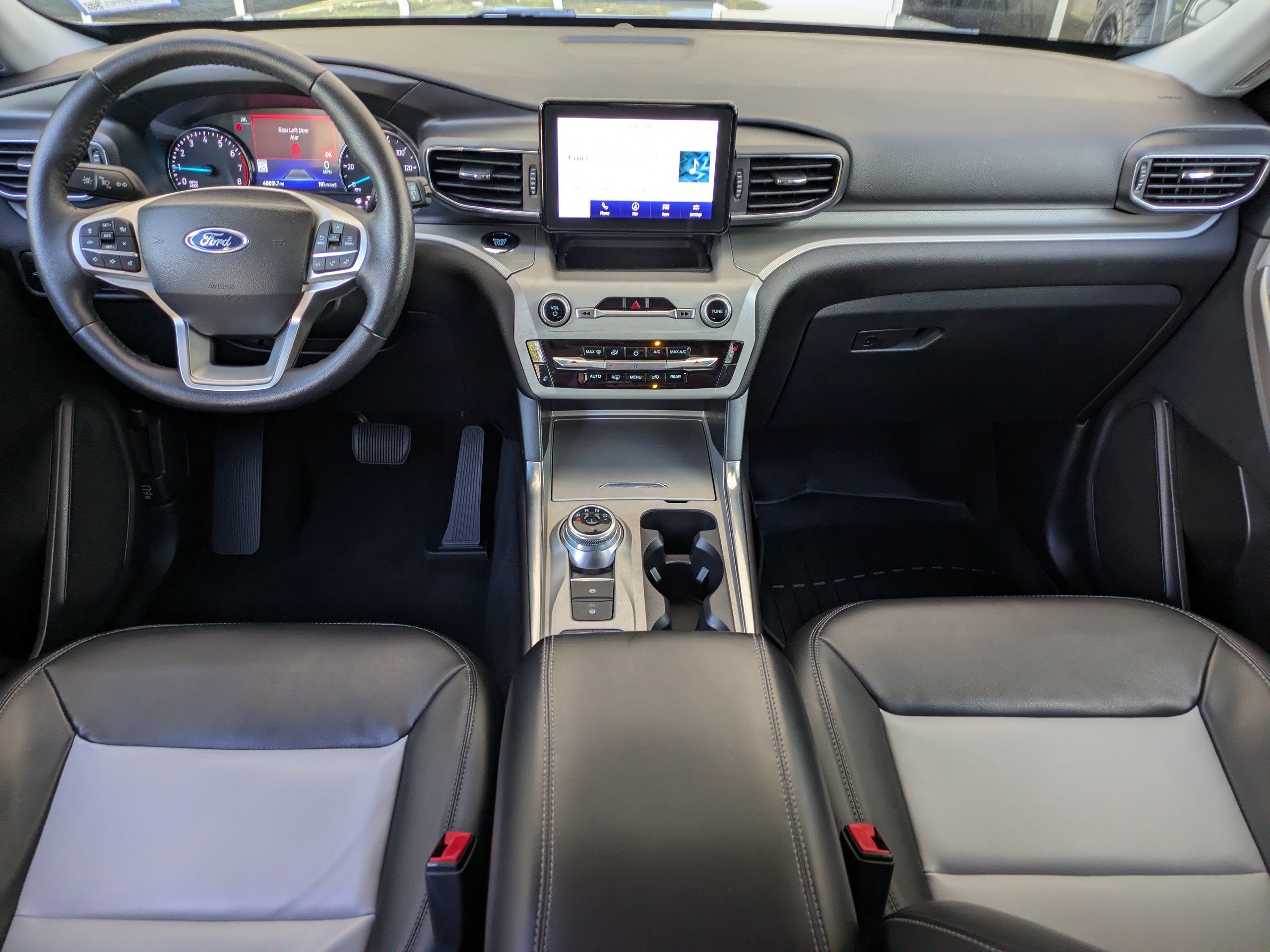 Used 2023 Iconic Silver Metallic Ford XLT image 17