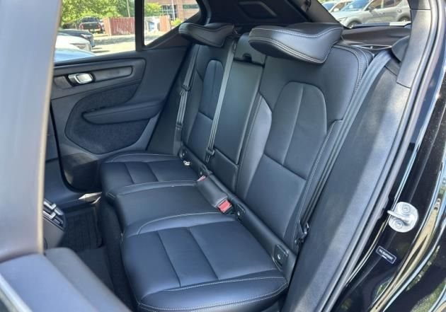 Certified Used 2023 Onyx Black Metallic Volvo B5 Plus Dark Theme image 8