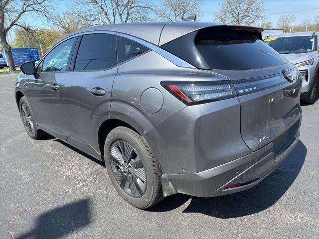 Certified Used 2025 Gun Metallic Nissan SL image 5