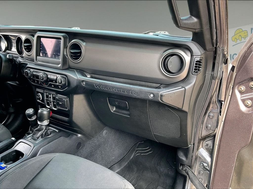 Used 2021 Granite Crystal Metallic Clearcoat Jeep Unlimited Sport S image 12