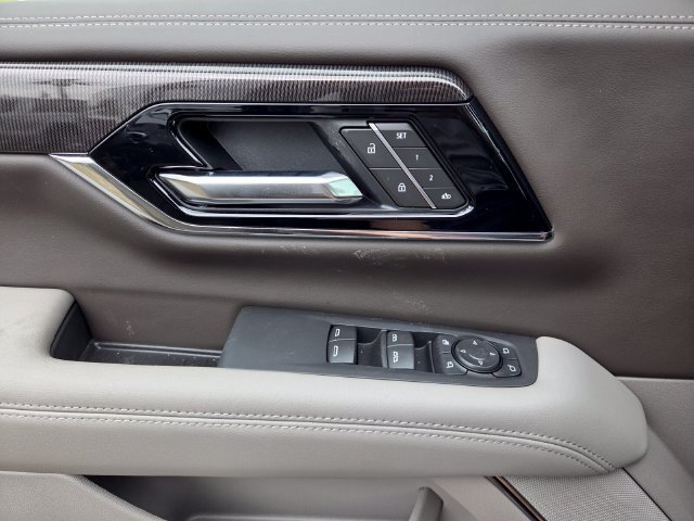 New 2026 Onyx Black GMC Elevation image 22