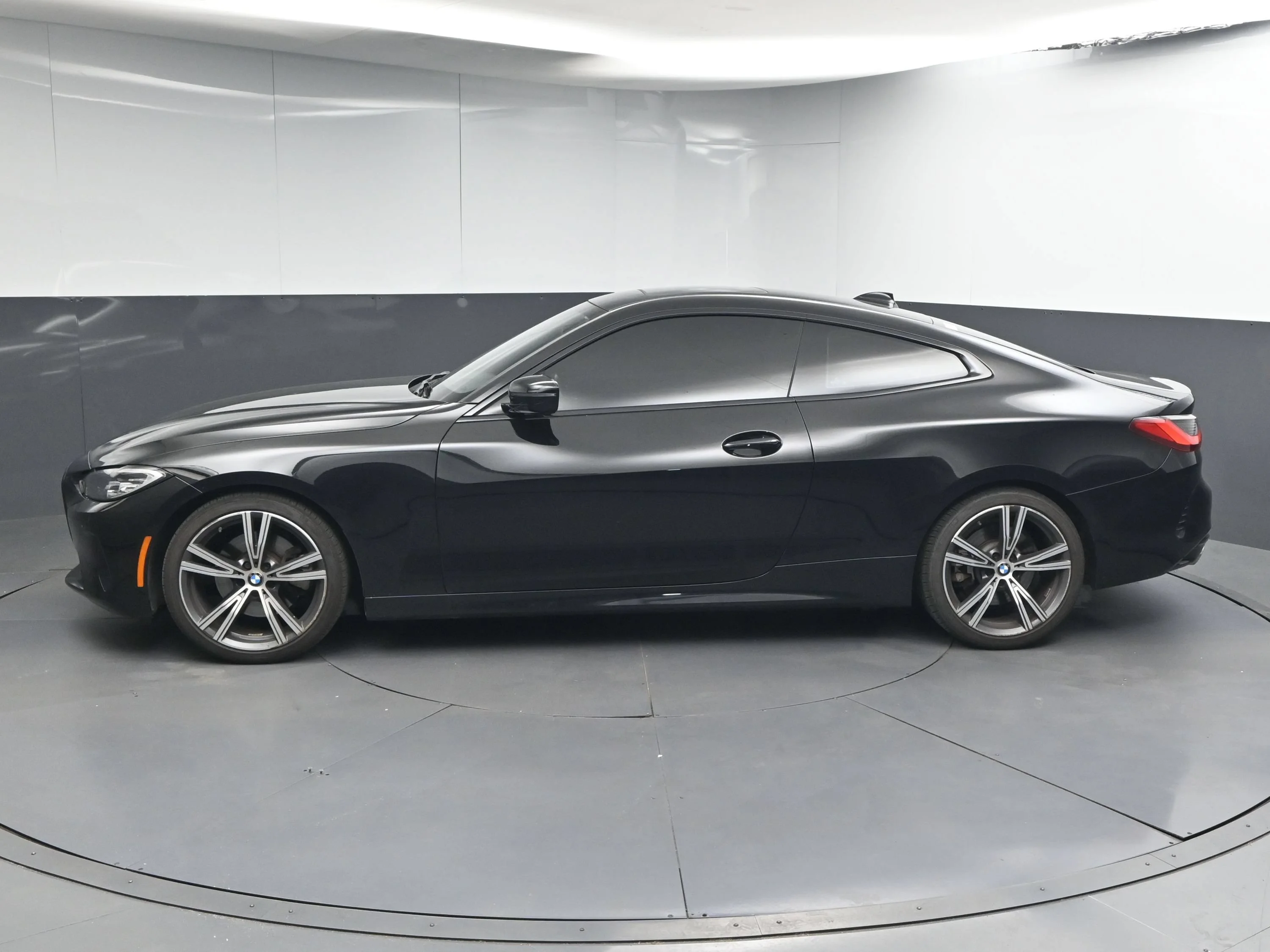 Used 2021 Jet Black BMW 430i image 4