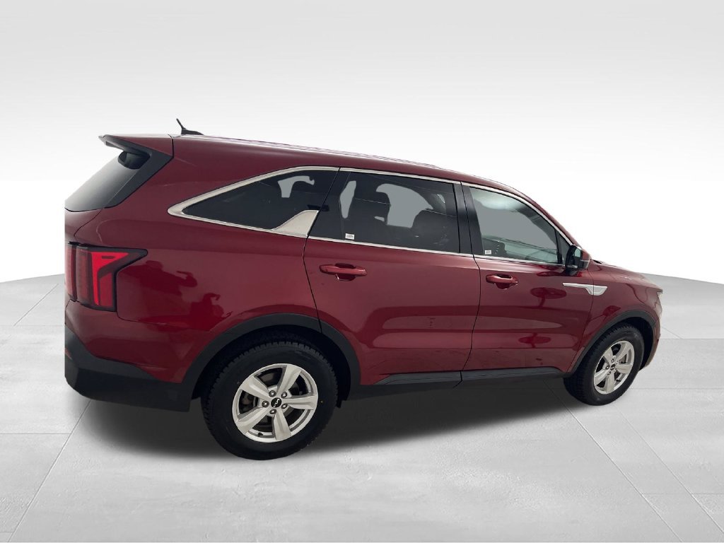Used 2023 Red Kia LX image 5