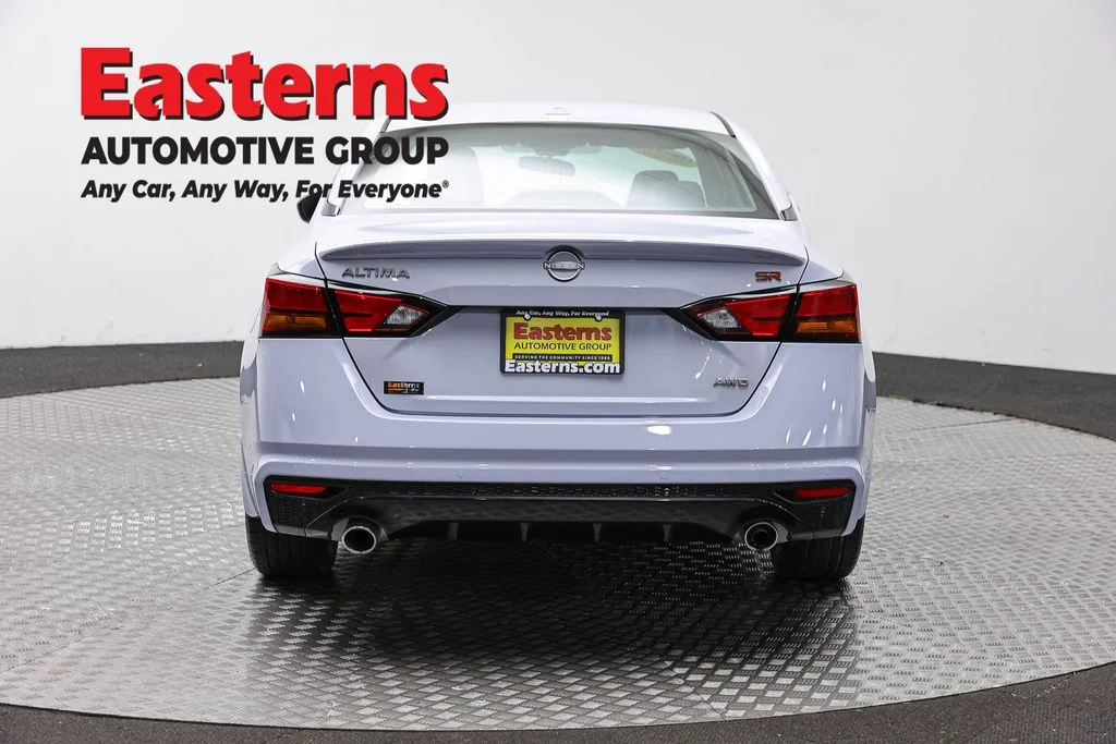 Used 2023 Gray Nissan 2.5 SR image 6
