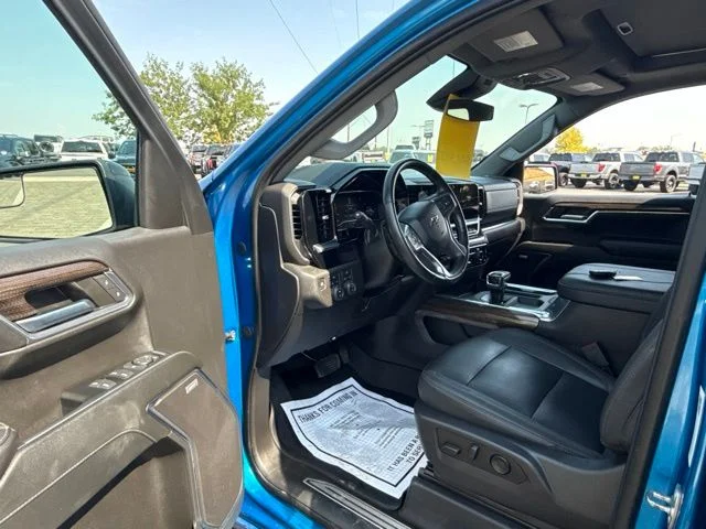 Used 2023 Blue Chevrolet RST image 7