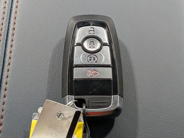 New 2026 Oxford White Ford Lariat® image 58