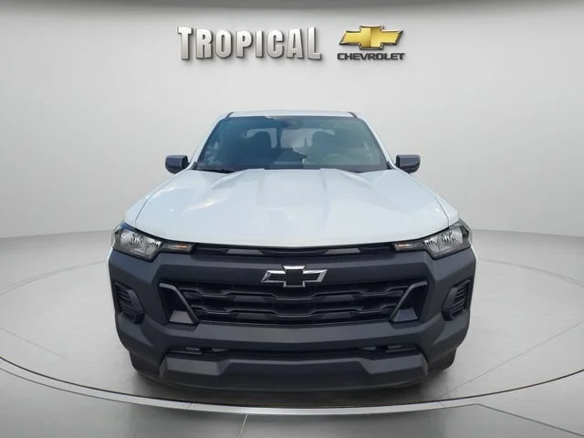 New 2026 Summit White Chevrolet WT image 8
