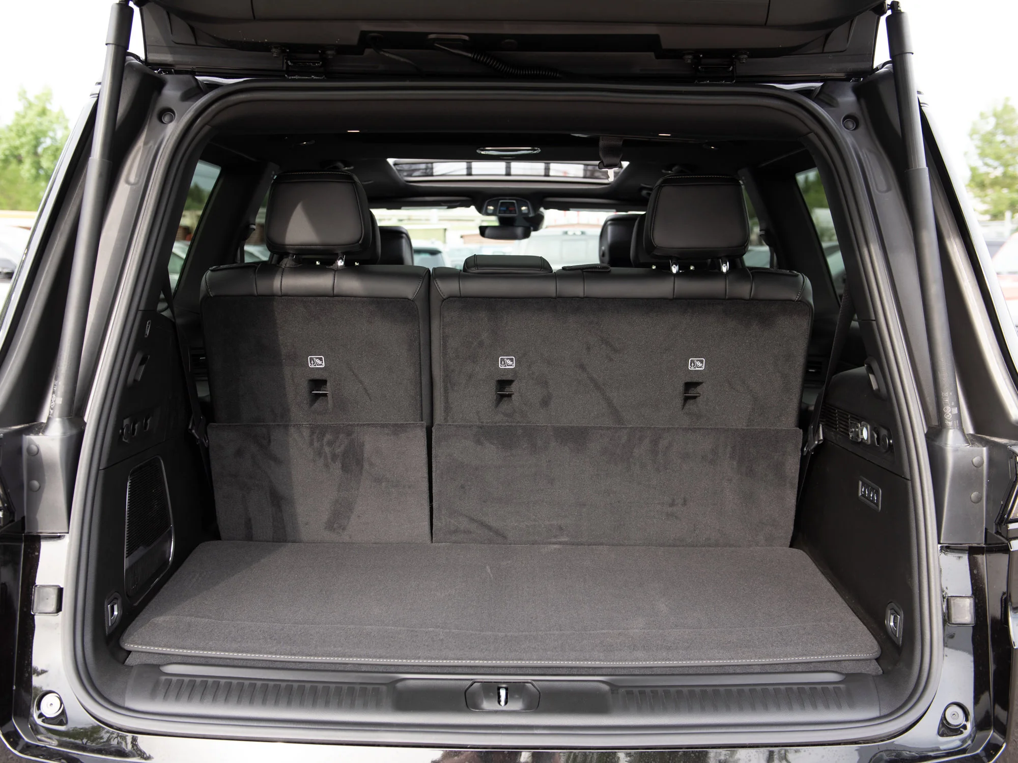 New 2026 Black Jeep Limited Reserve* image 27