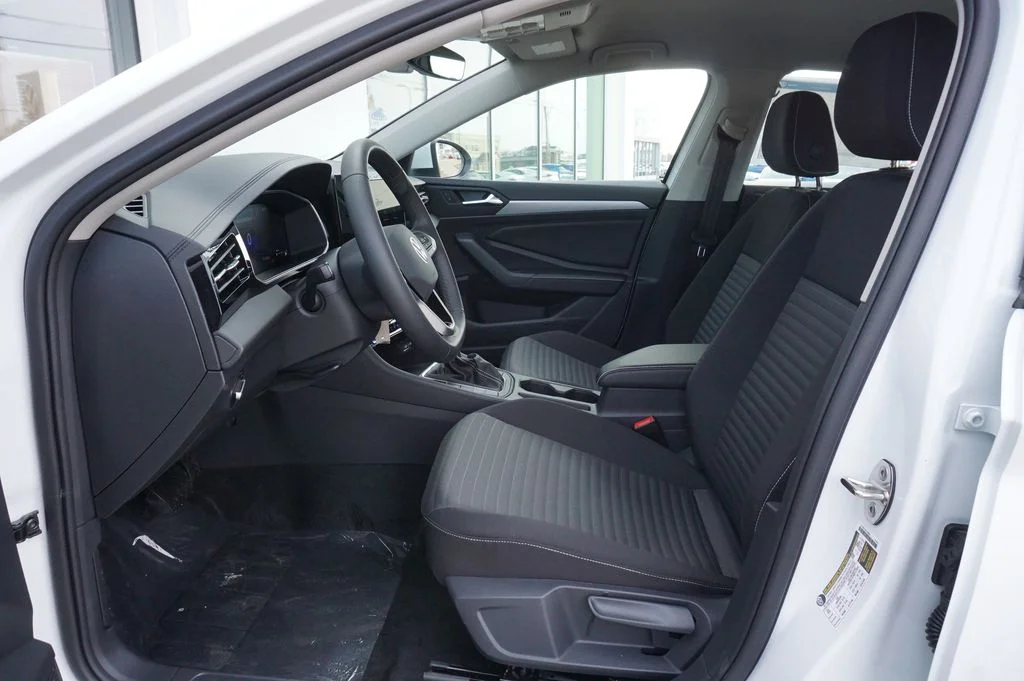 New 2026 White Volkswagen 1.5T S image 10
