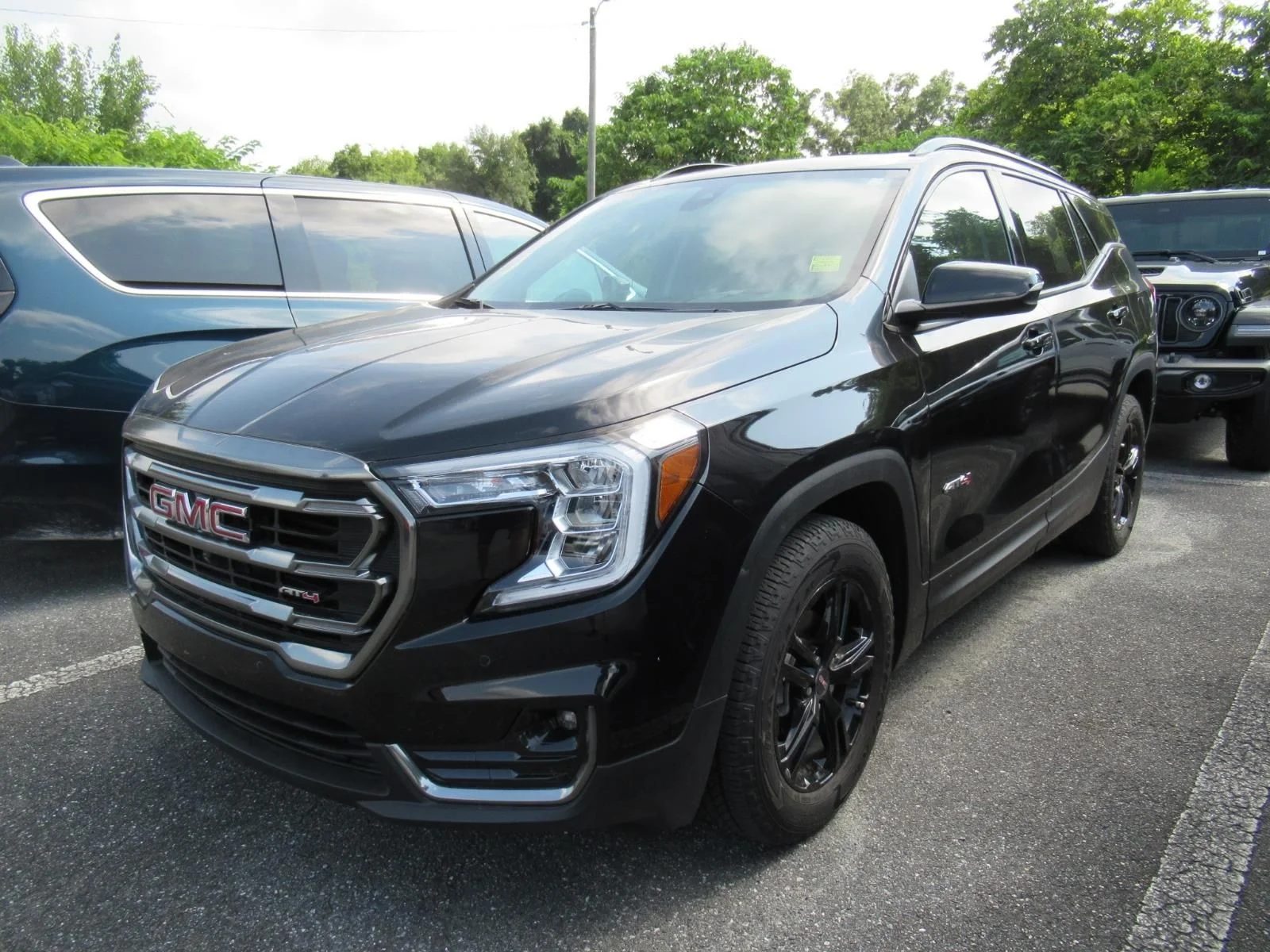 Used 2022 Black GMC AT4 image 2