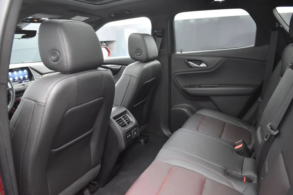 Used 2019 CAJUN RED TINTCOAT Chevrolet RS image 30