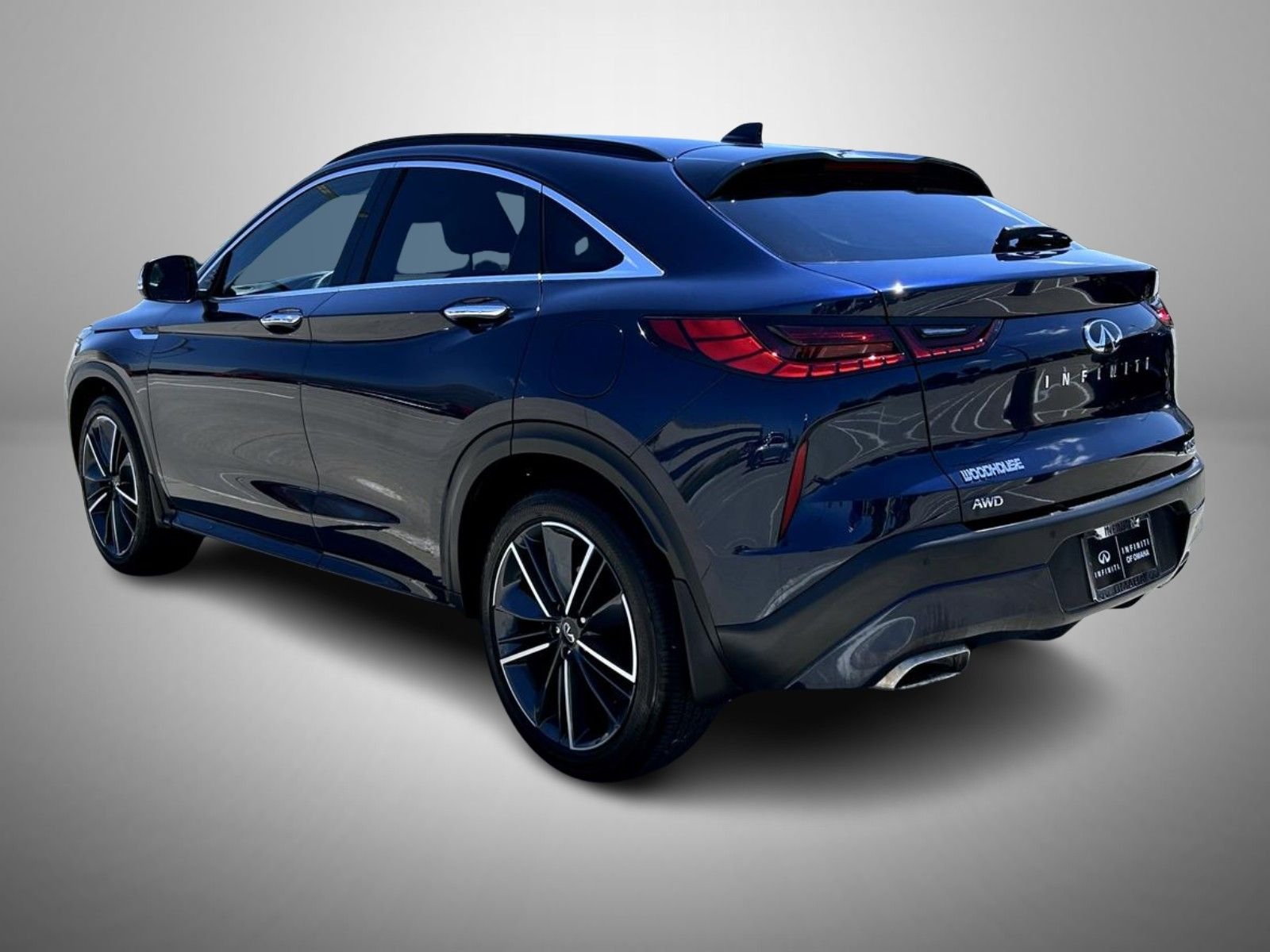 Certified Used 2023 Blue INFINITI LUXE image 7