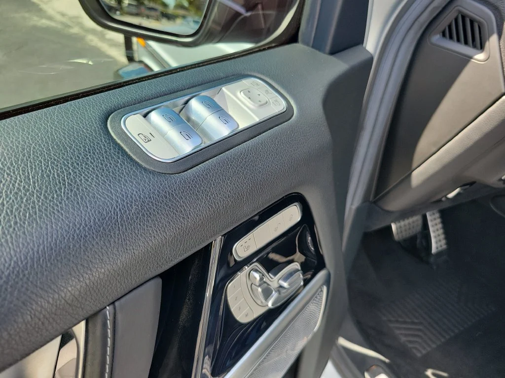 Used 2021 Blue Mercedes-Benz G 550 image 22