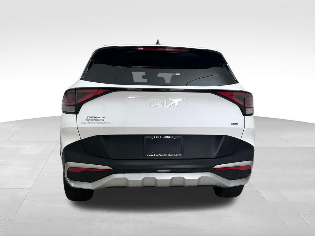 Used 2024 White Kia EX image 4