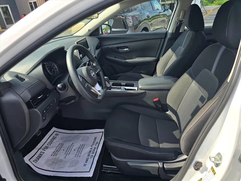 Used 2025 White Nissan SV image 11