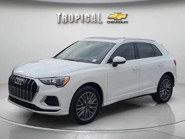 2022 Audi Q3 Premium