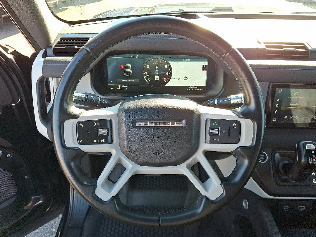 Used 2022  Land Rover X-Dynamic S image 26