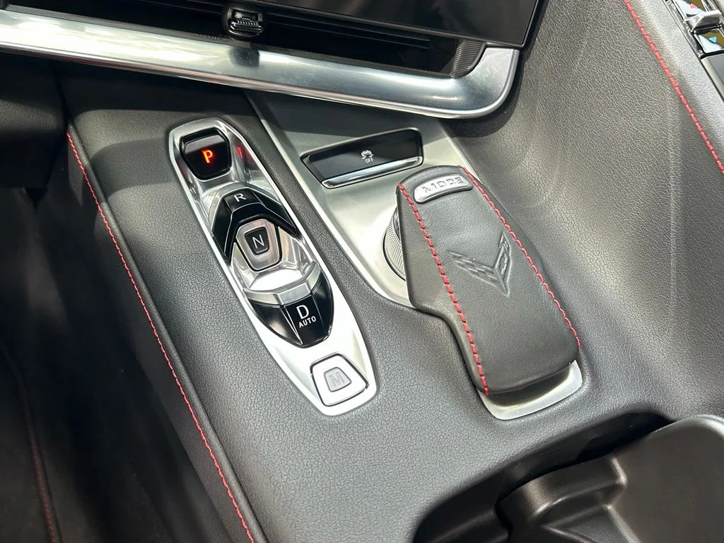 Used 2021 Gray Chevrolet Stingray image 20