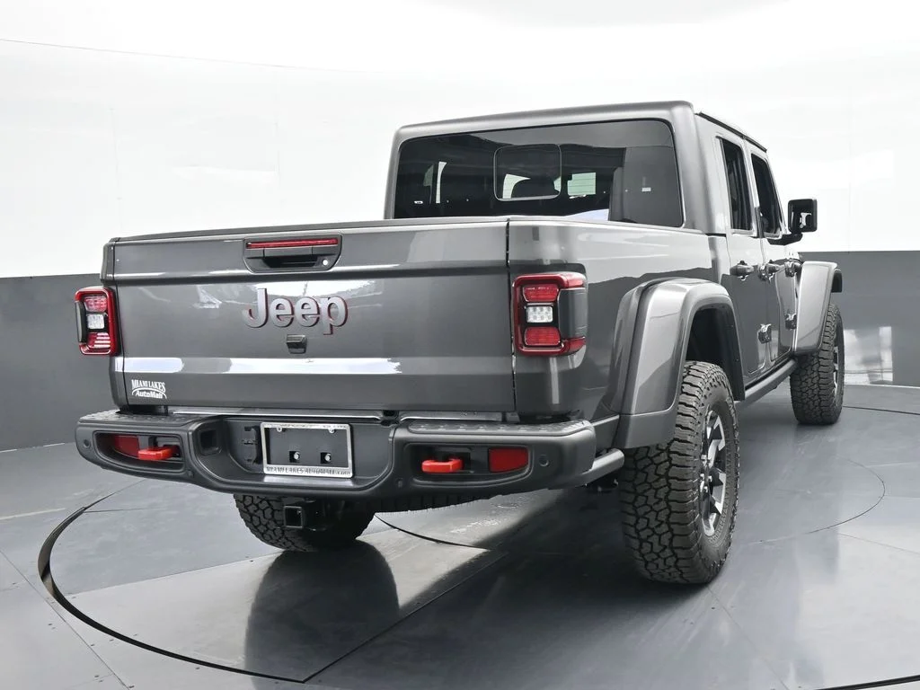 New 2026 Granite Crystal Metallic Clear-Coat Exterior Paint Jeep Rubicon X image 5