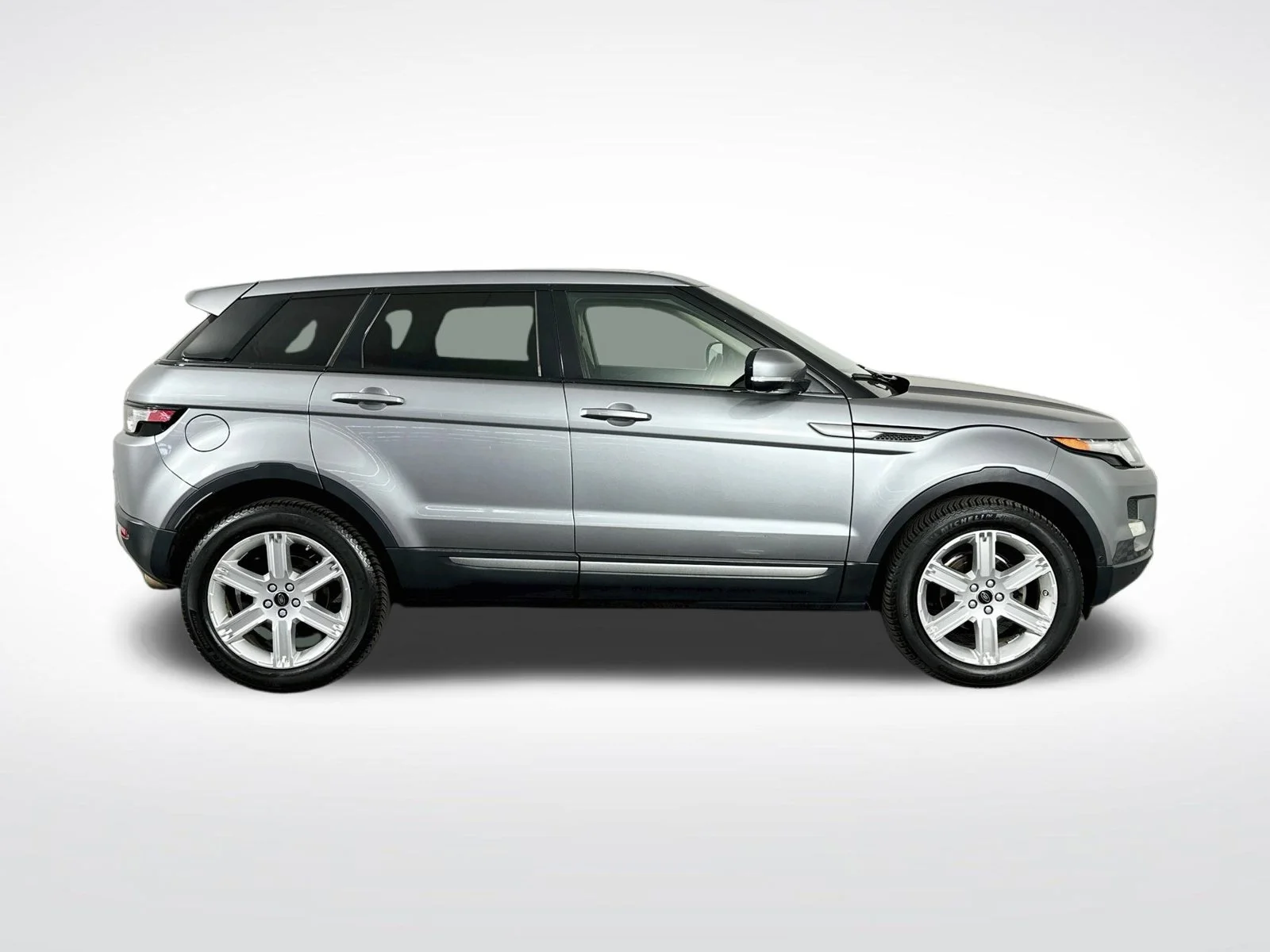 Used 2013 Gray Land Rover Pure image 9
