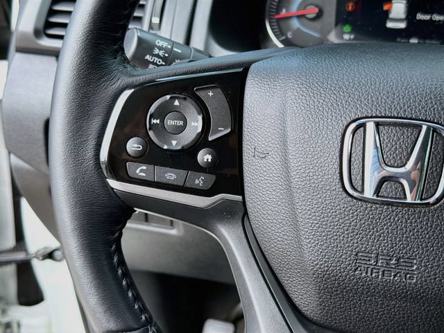 Used 2021 White Honda Touring 7-Passenger image 38