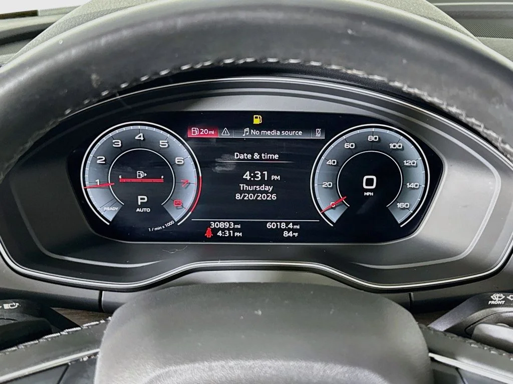 Used 2024 Glacier White Audi 45 S line Premium image 11