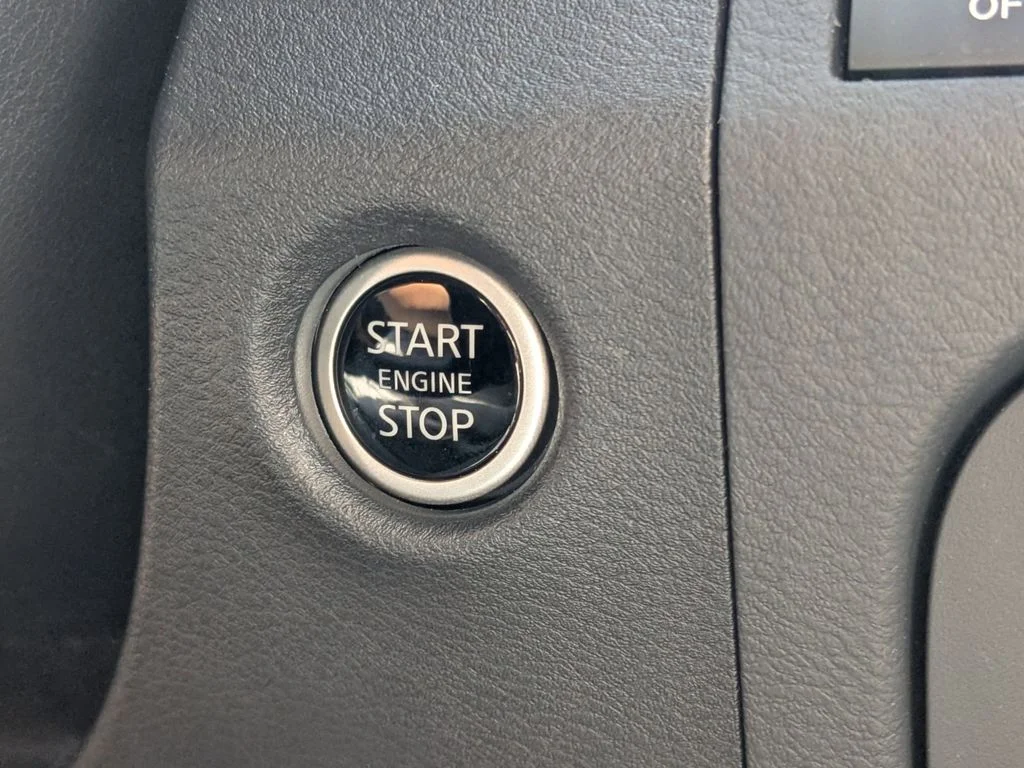 2025 Nissan Frontier SV - Photo 26