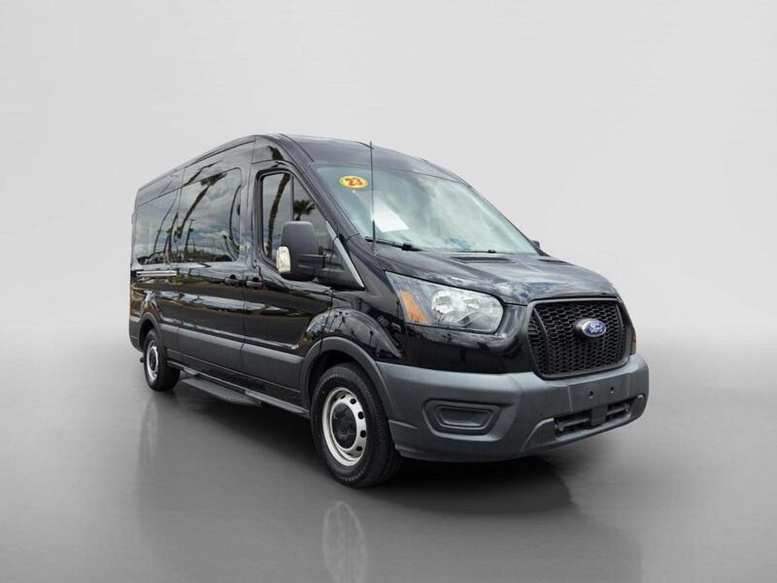 Used 2023 BLACK Ford XL image 7
