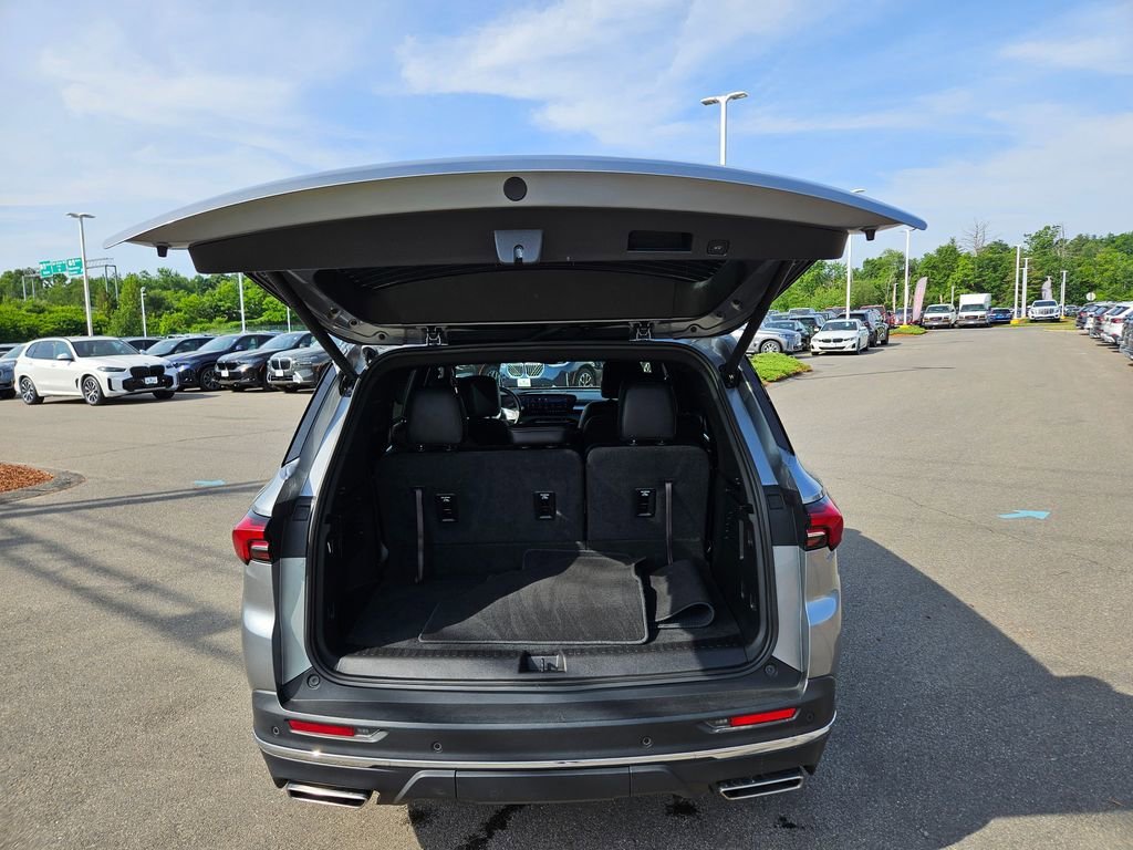 2025 Buick Enclave Preferred - Photo 18