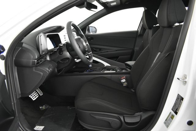 New 2026 White Hyundai SEL Sport image 30