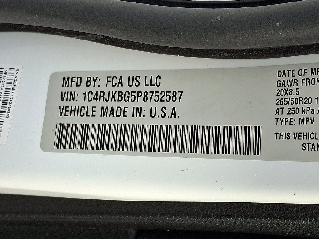 Used 2023 Bright White Clearcoat Jeep Limited image 27