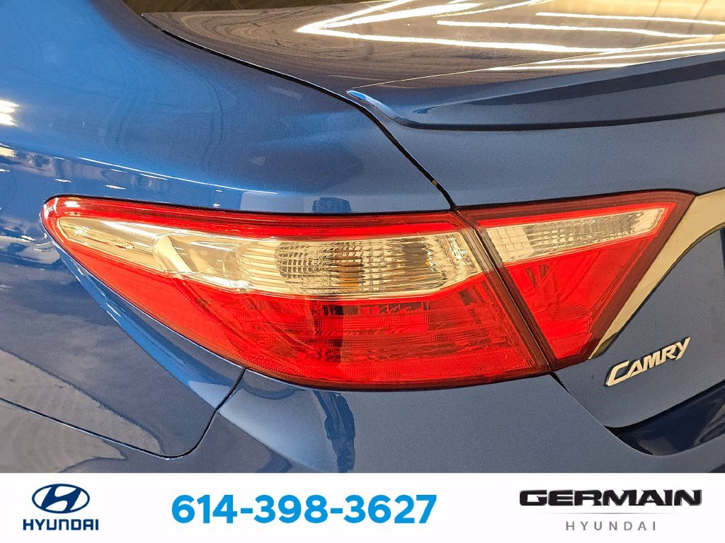 Used 2017 Blue Toyota SE image 16