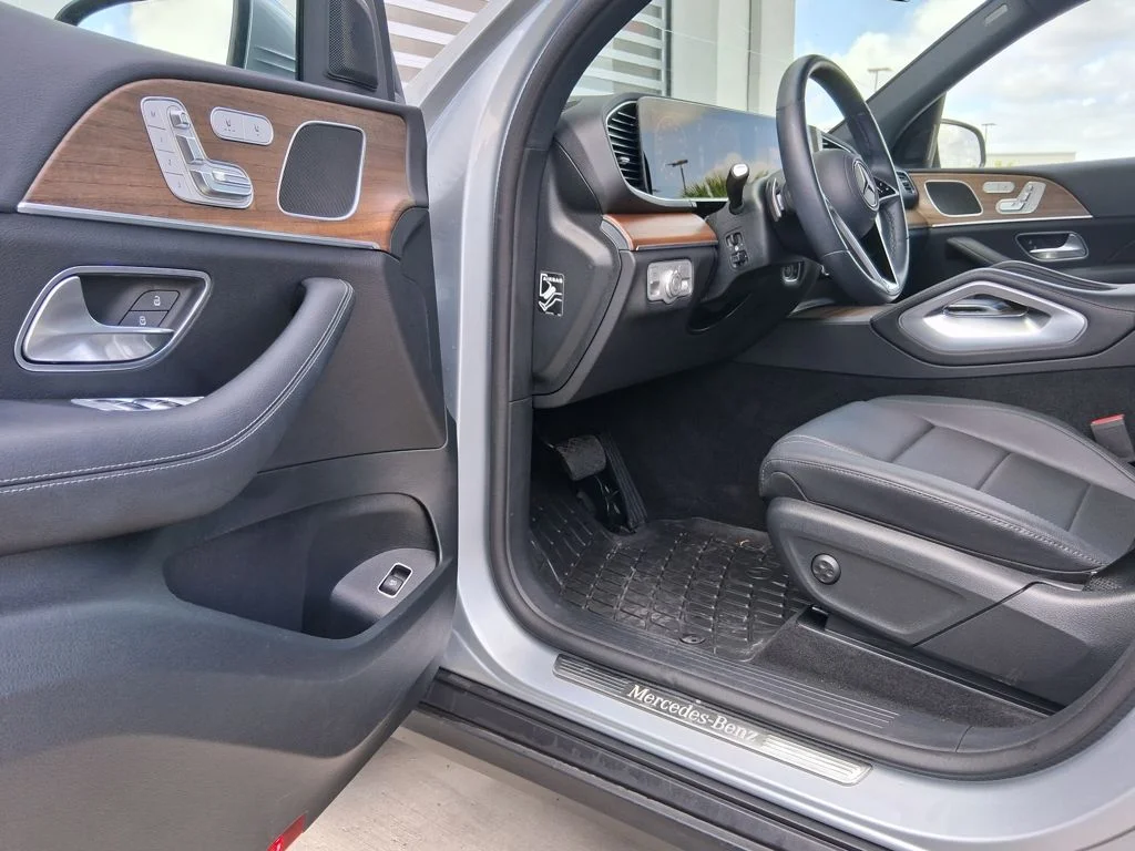 Certified Used 2025 Silver Mercedes-Benz GLE 350 image 16