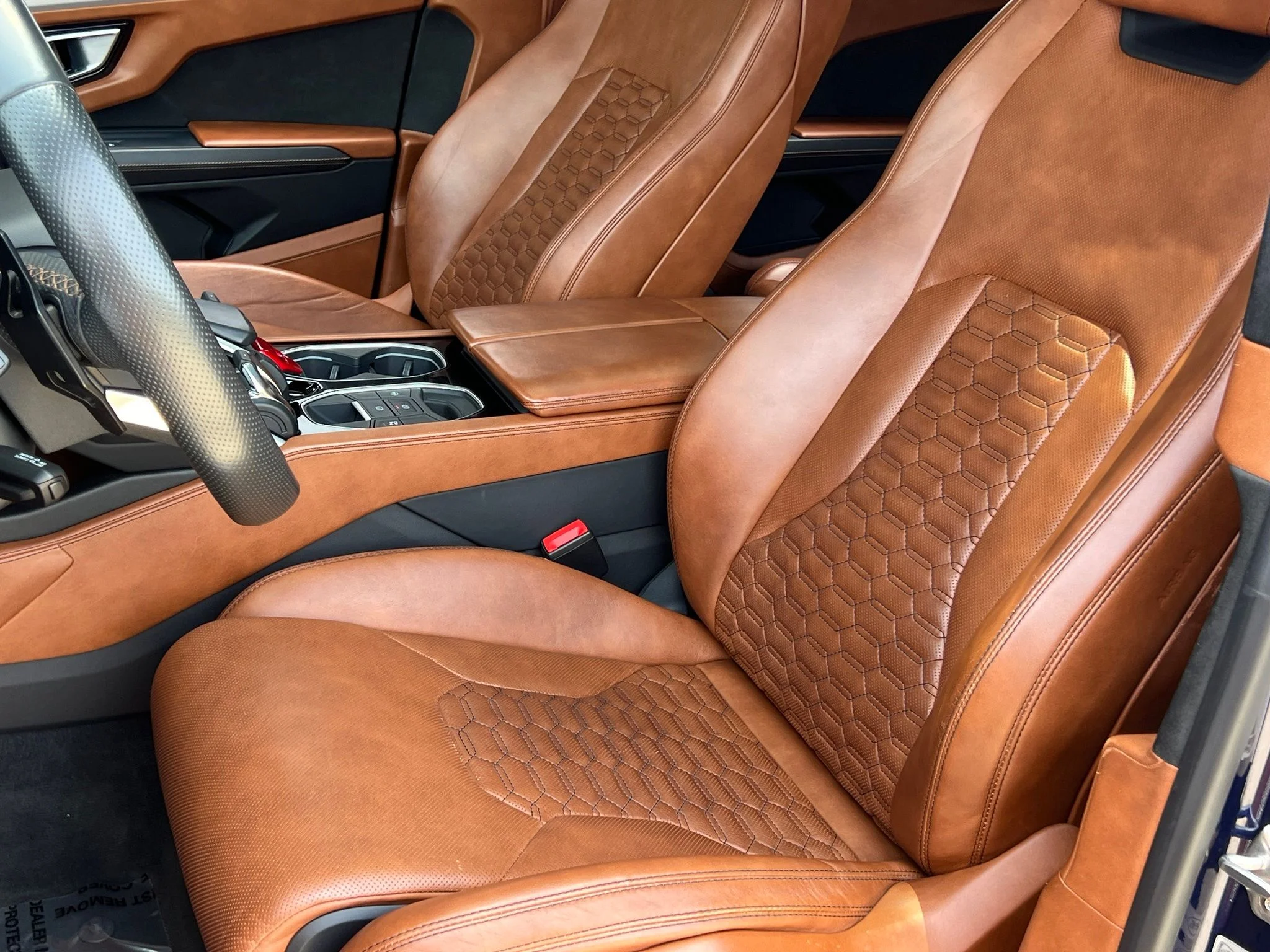 Used 2019 Blue Lamborghini Base image 4