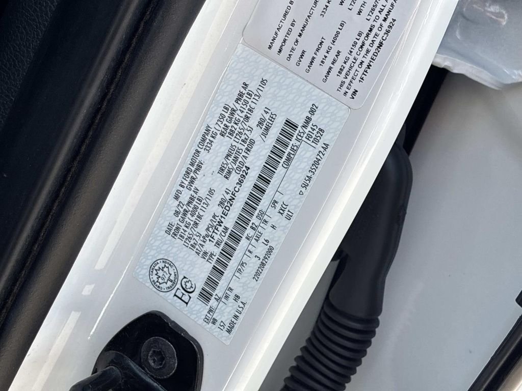 Used 2022 White Ford Lariat image 26