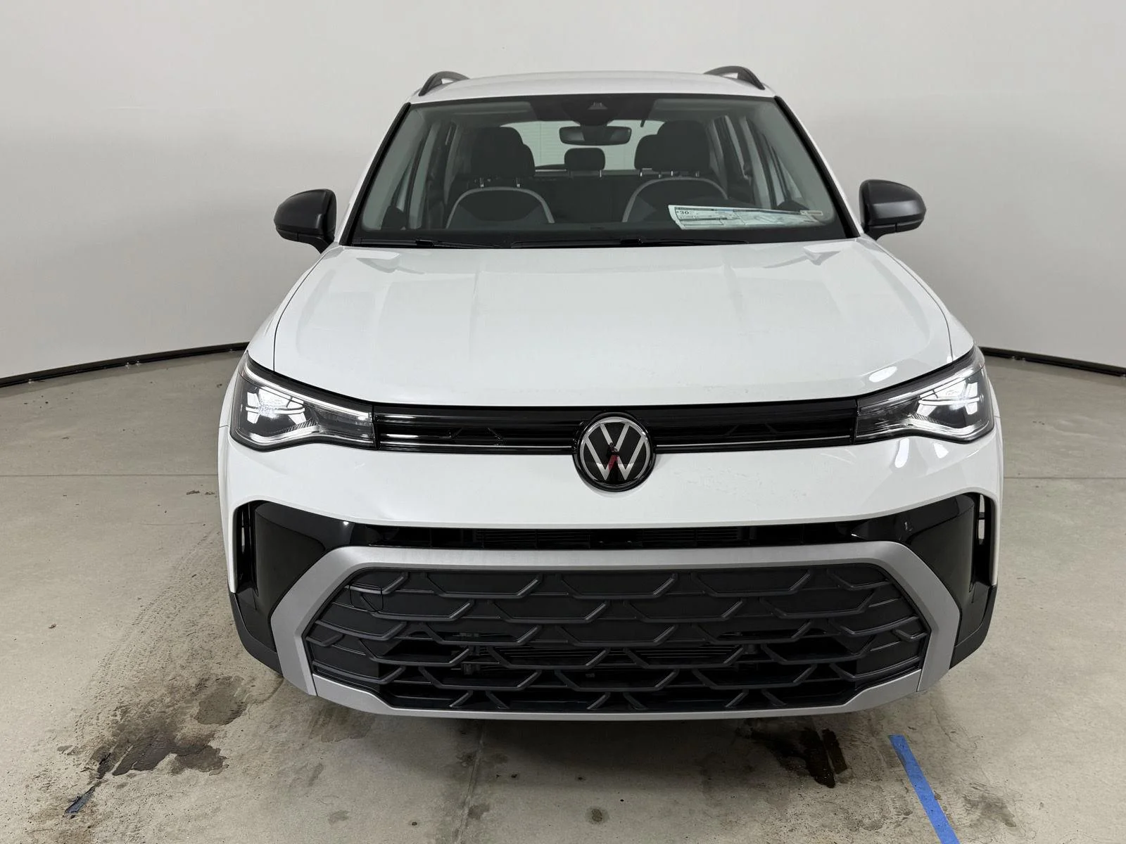 New 2027 Pure White Volkswagen S image 2