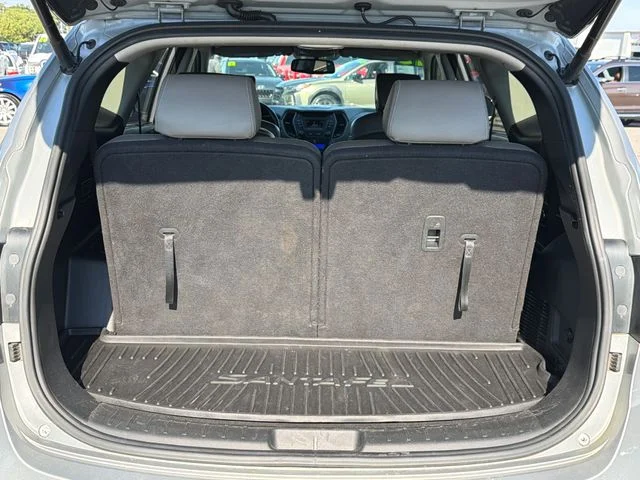 Used 2015  Hyundai Limited image 29