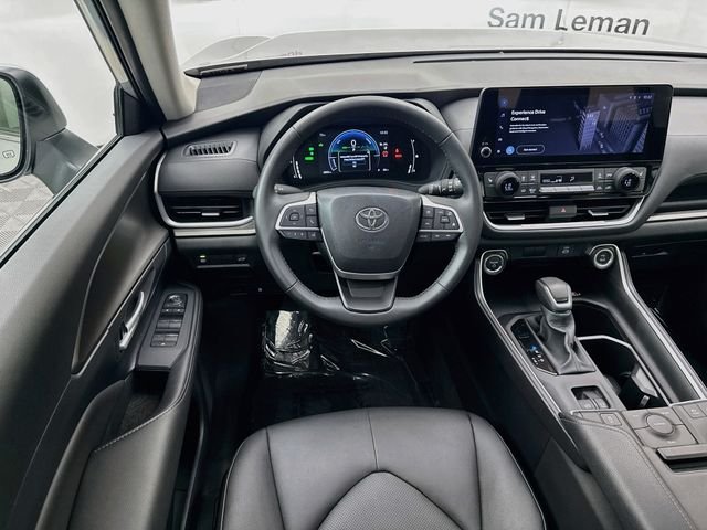 Used 2026 Silver Toyota XLE image 22